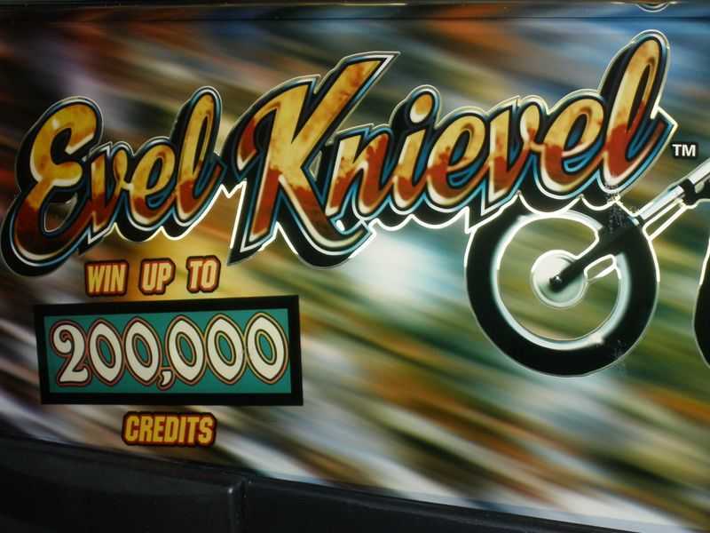 Play Evel Knievel - Road To Vegas by Core Gaming
