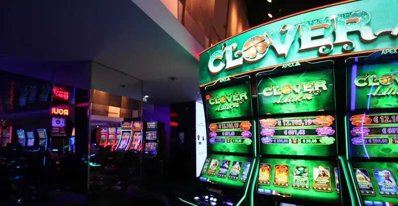 Play Cafe de Paris by GameScale – Discover an Adventure in the Casino Game World Online 